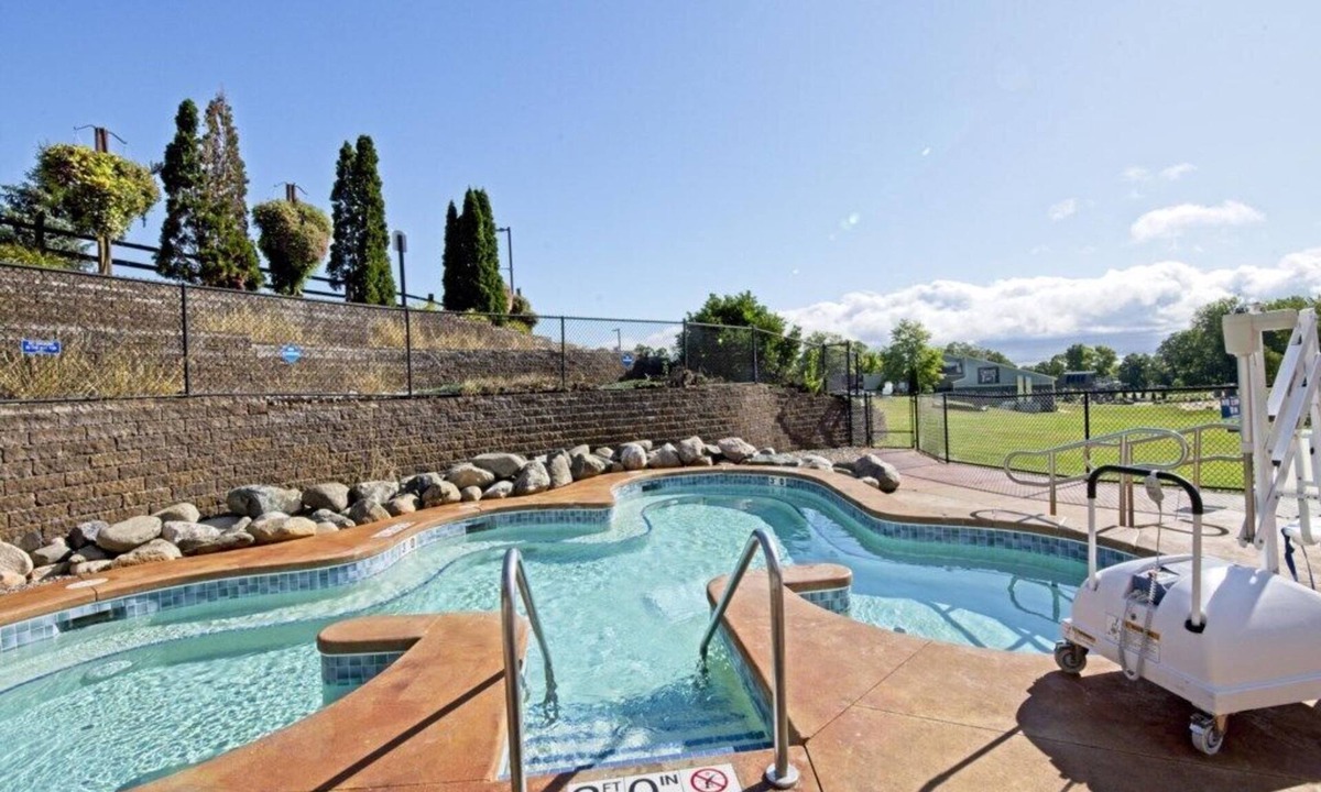 Wisconsin Dells Villa | Sprightly Christmas Mountain Village, 2 Bedroom Villa