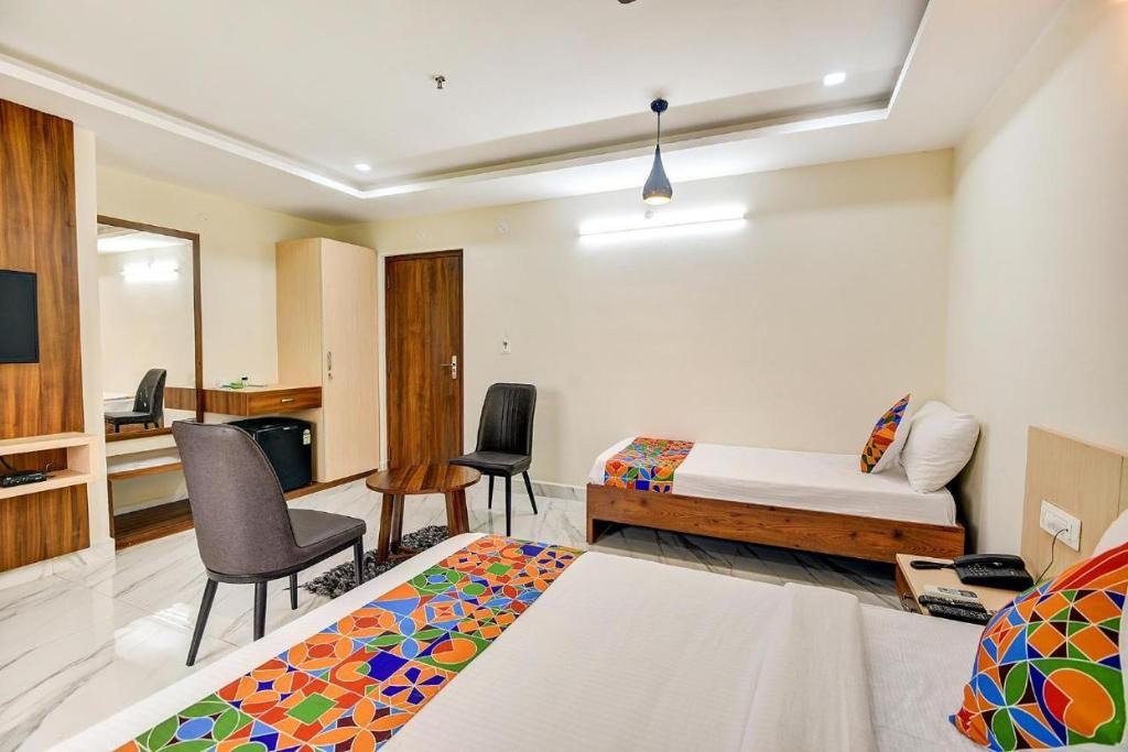 Tiruchanur Hotel | Spring Hill, Tirupati