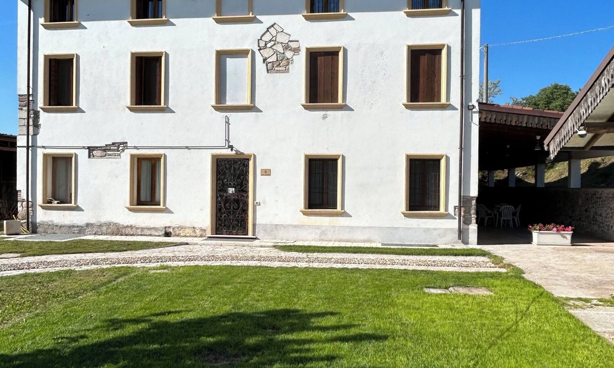 Valeggio sul Mincio Apartment | Spring House - The porch . For a relaxing vacation
