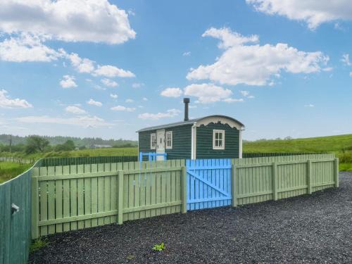 Rowrah House | Spring Meadow Shepherds Hut