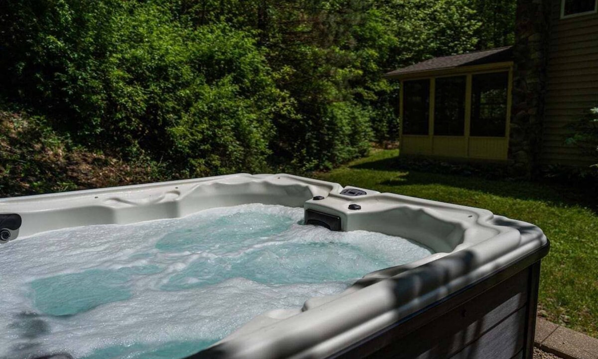 Warsaw House | Spring Mountain Cove