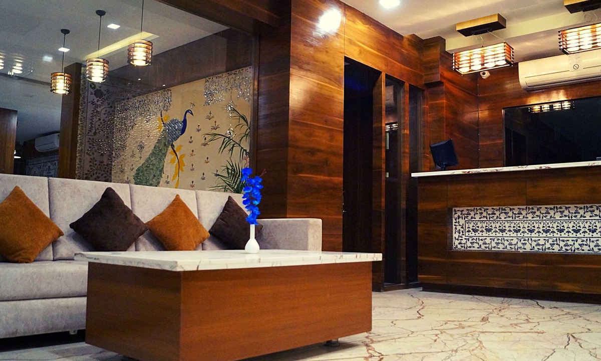 Udaipur Hotel | Spring Sky Udaipur by ShriGo Hotels