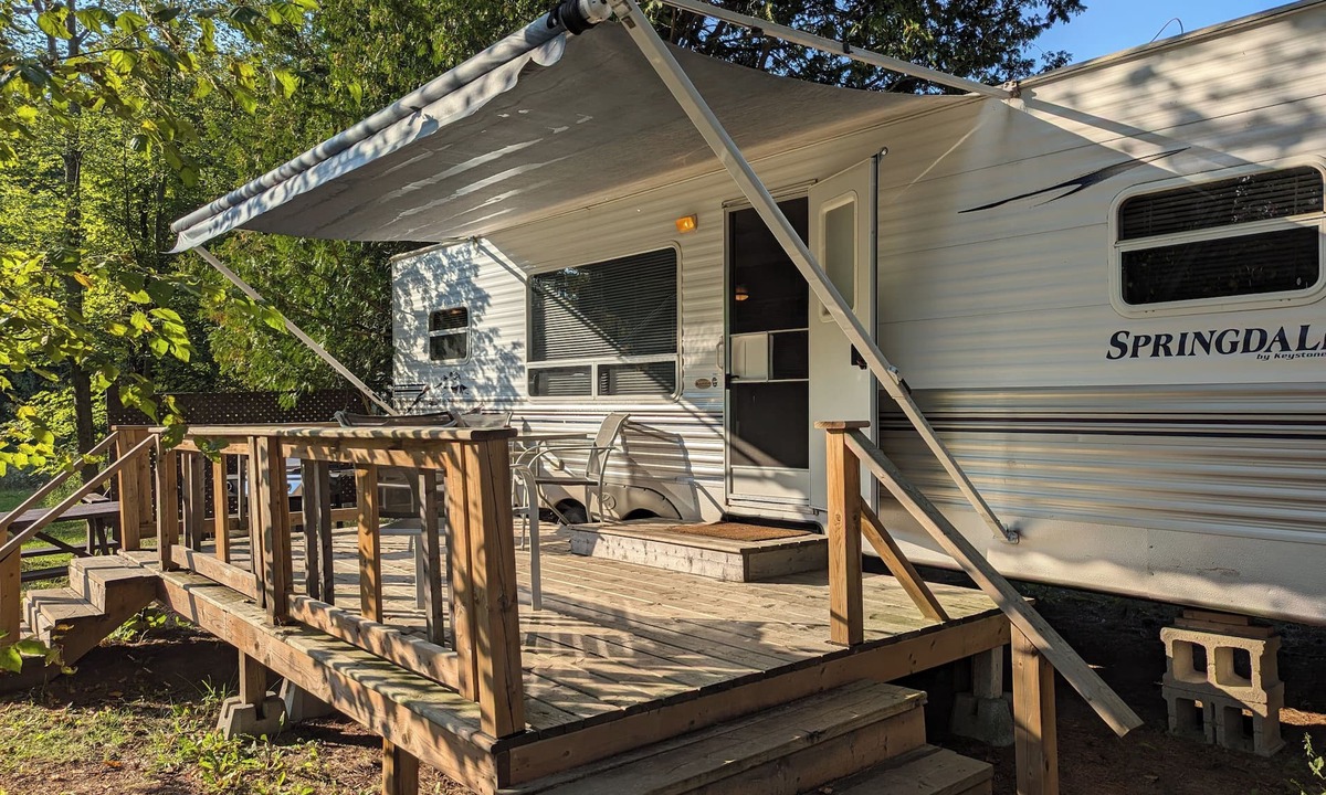 Cloyne House | Springdale Trailer at Bon Echo Family Campground | Rustic Stay w/Beach Access