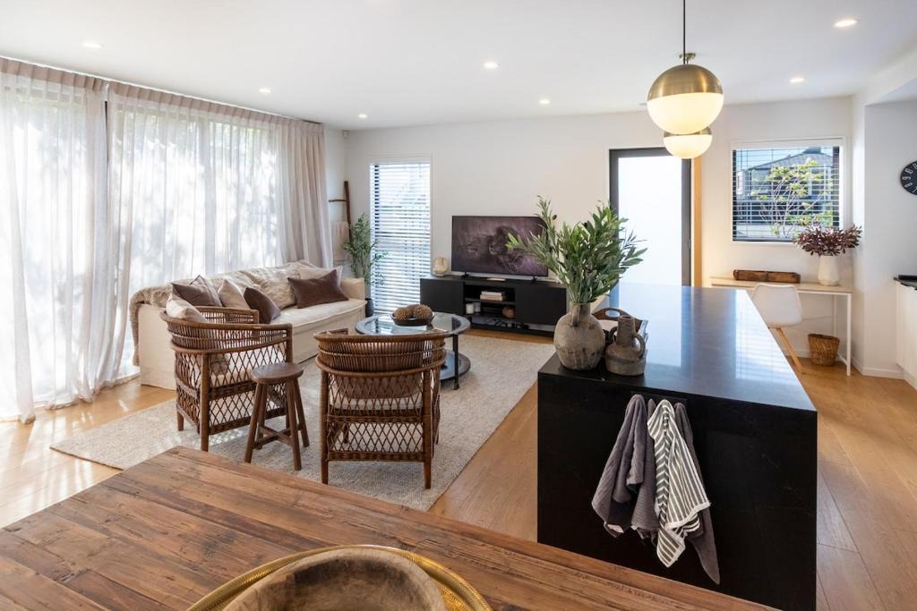 Saint Albans Apartment | Springfield Stay Near Hagley Park and Merivale