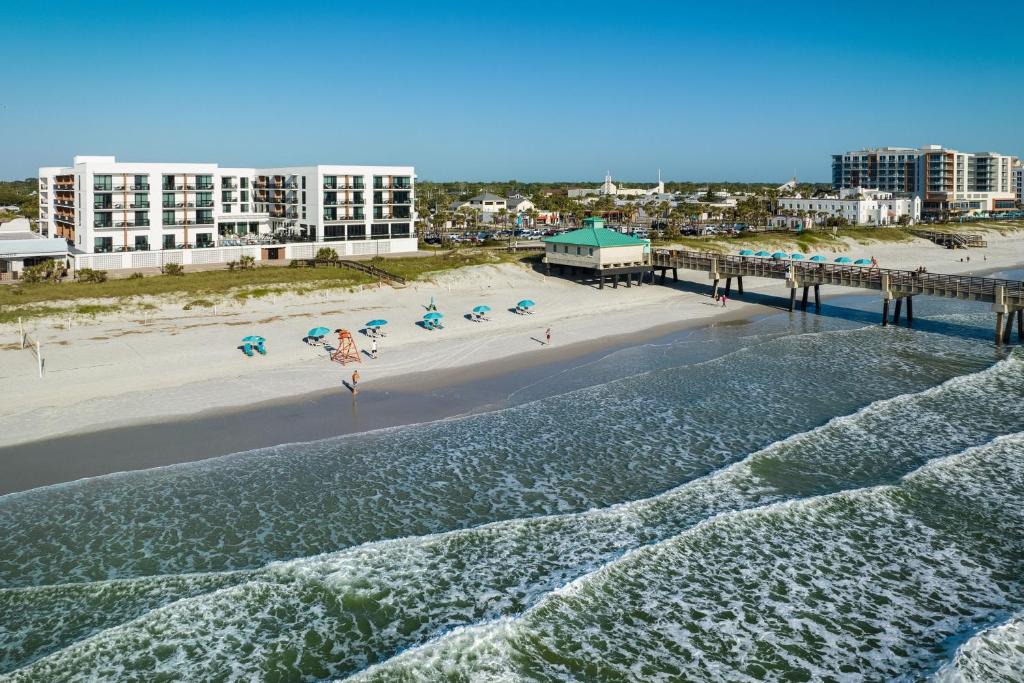 Jacksonville Beach Hotel | SpringHill Suites by Marriott Jacksonville Beach Oceanfront