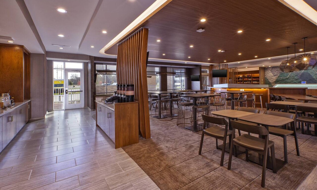 Benton Harbor Hotel | SpringHill Suites by Marriott St. Joseph Benton Harbor