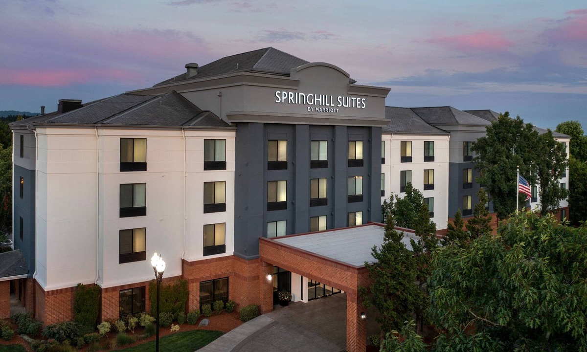 Hillsboro Hotel | SpringHill Suites by Marriott Portland Hillsboro
