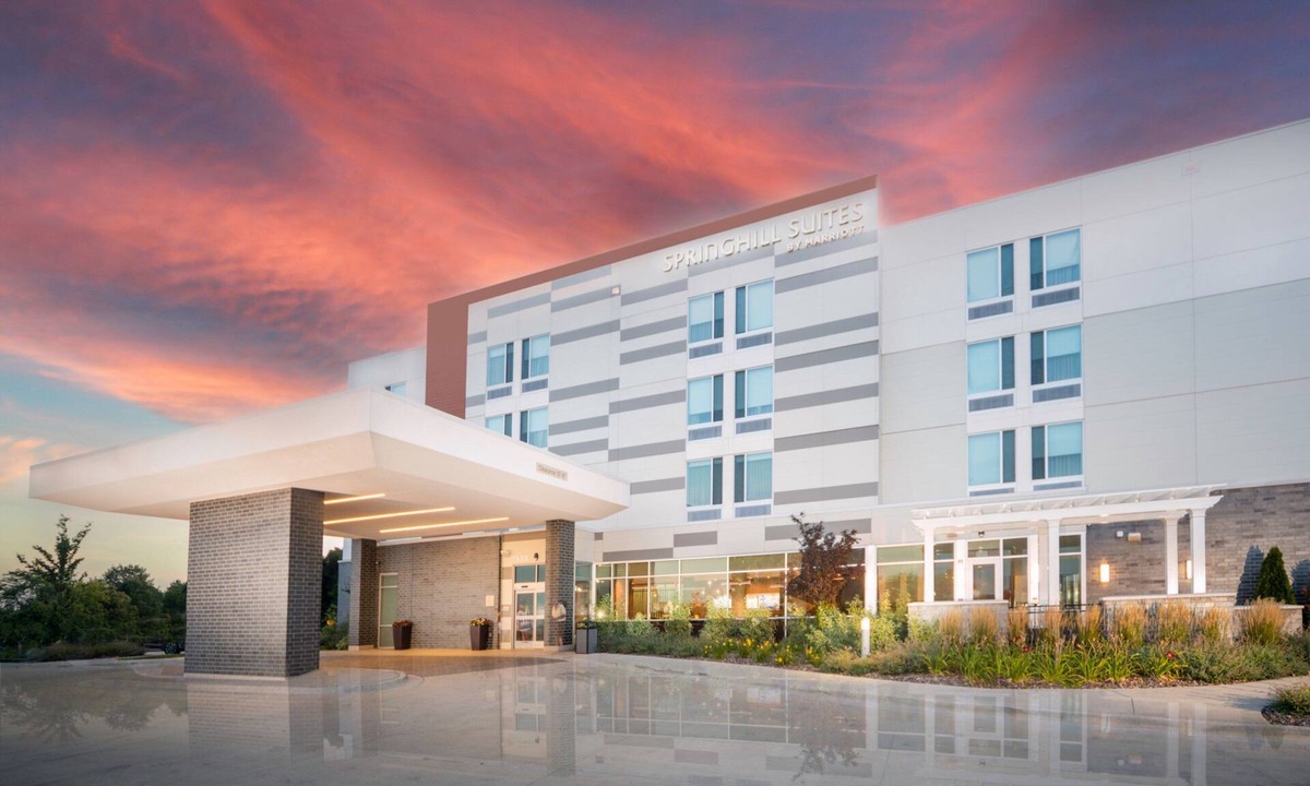 Bristol Hotel | SpringHill Suites by Marriott Kenosha