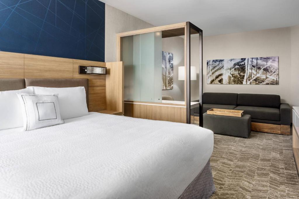 Belmont Hotel | SpringHill Suites by Marriott Belmont Redwood Shores