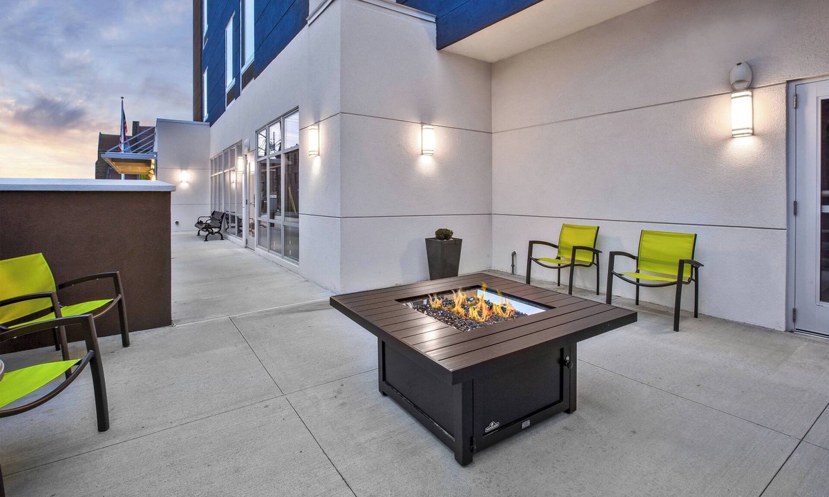 Butler Hotel | SpringHill Suites by Marriott Pittsburgh Butler/Centre City