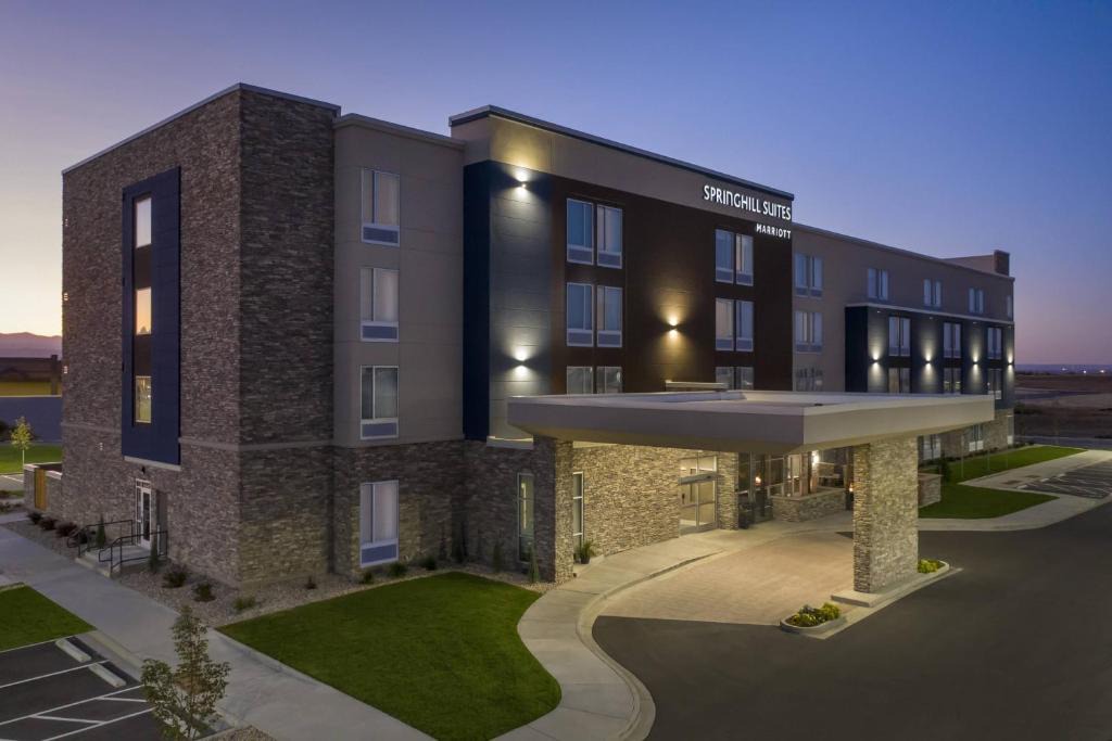 Loveland Hotel | SpringHill Suites by Marriott Loveland Fort Collins/Windsor