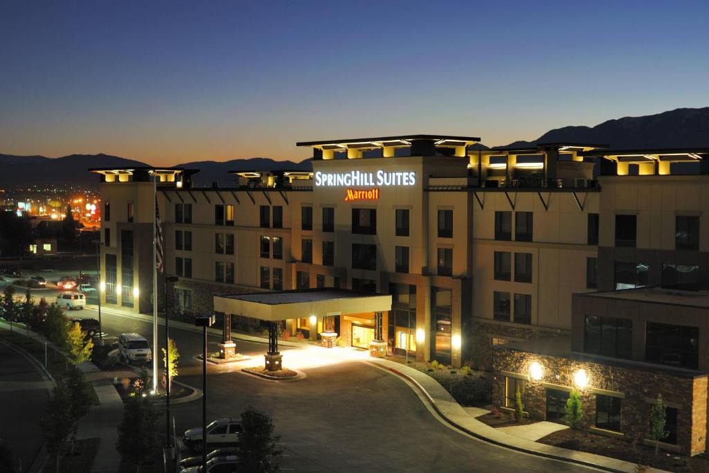 Logan Hotel | SpringHill Suites by Marriott Logan