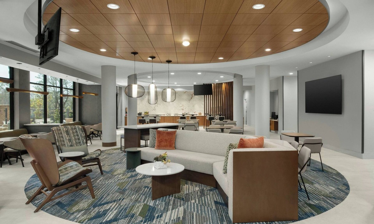 Irvine Business Complex Hotel | SpringHill Suites Irvine John Wayne Airport/Orange County
