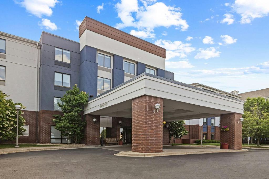 Eden Prairie Hotel | SpringHill Suites Minneapolis Eden Prairie
