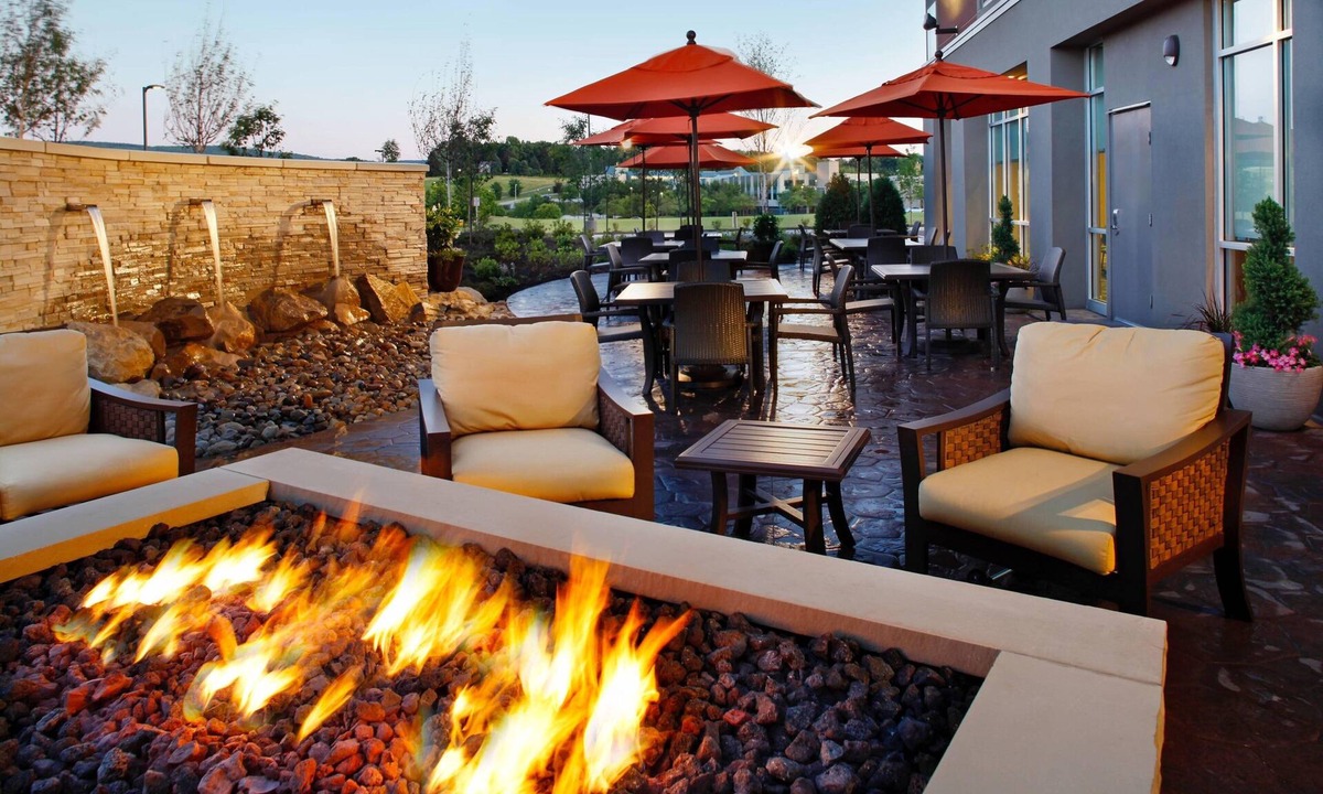 Hostetter Hotel | SpringHill Suites Pittsburgh Latrobe