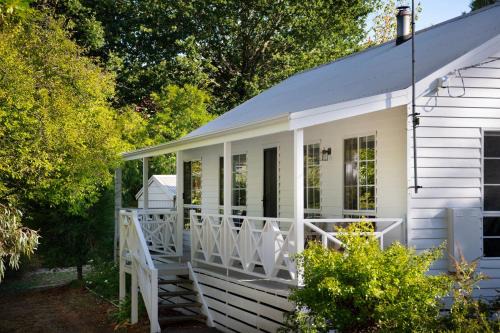 Hepburn Springs House | Springview Cottage- captivating bush retreat
