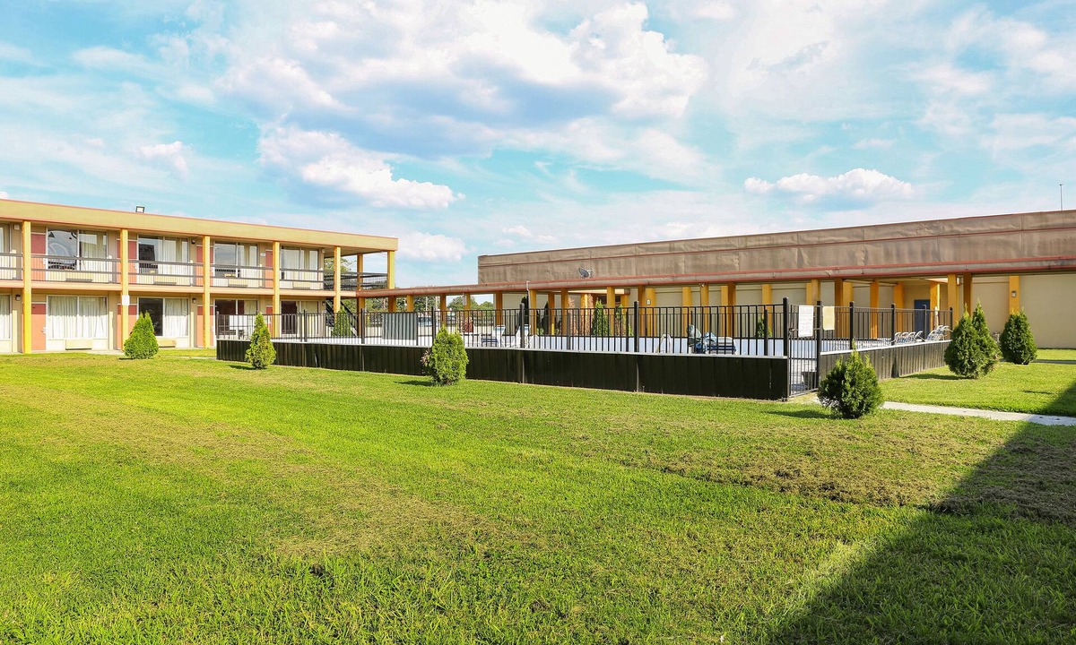 Opelika Hotel | Springwood Hotel