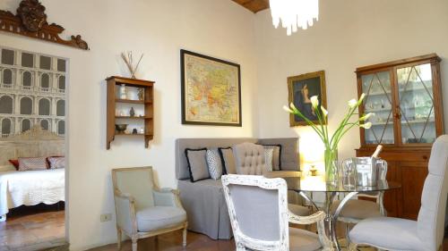 Oltrarno Apartment | Sprone Apartment