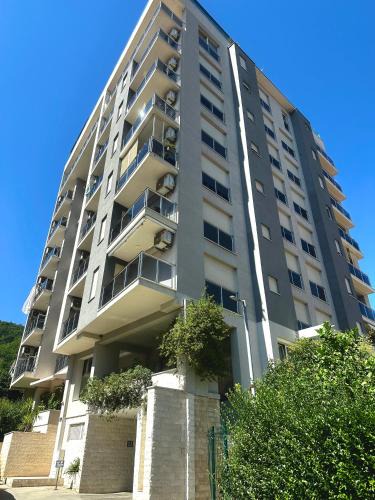 Budva Apartment | Square Inn
