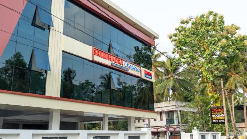 Chavara Hotel | Sreebhadra Residency