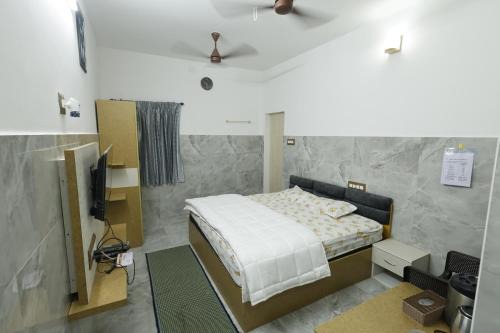 Bhavani Hotel | Sri Kalki Jamjam Resort