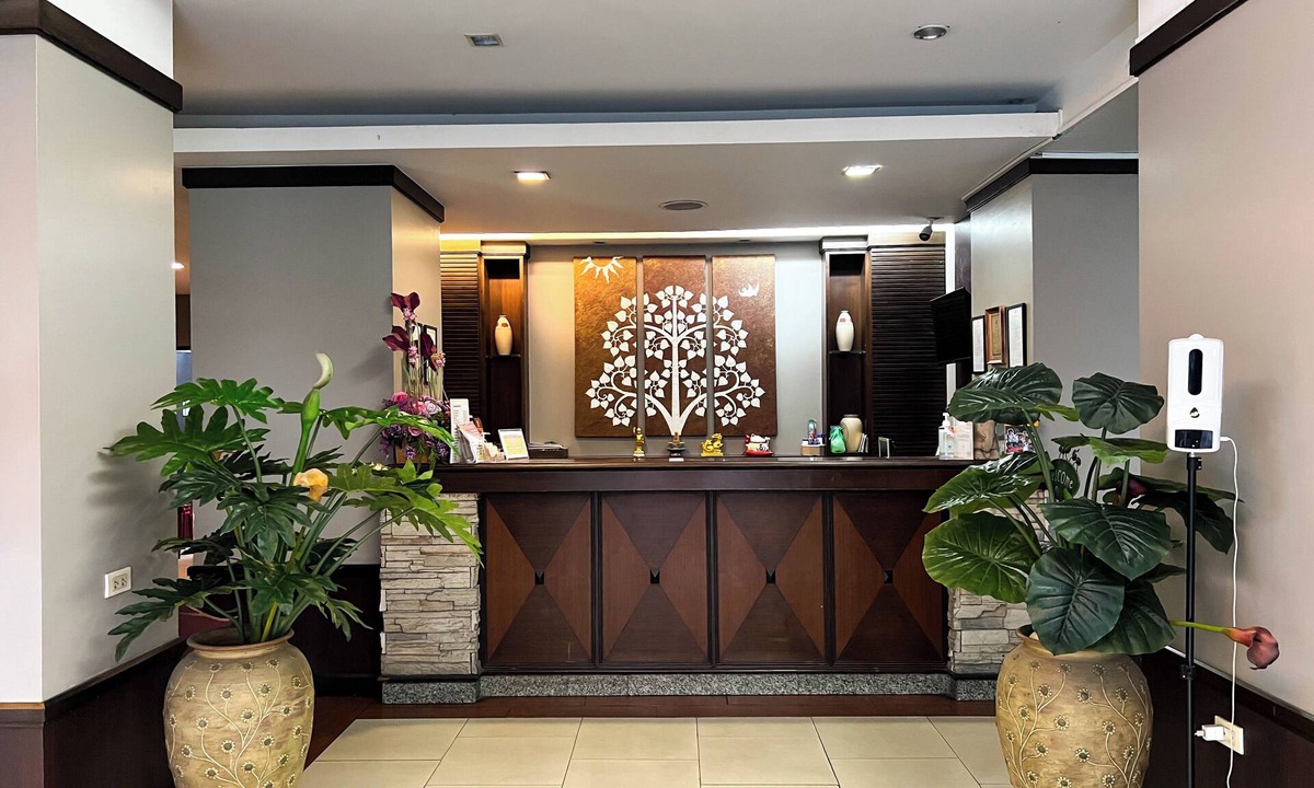 Nai Mueang Hotel | Srivichai Hotel