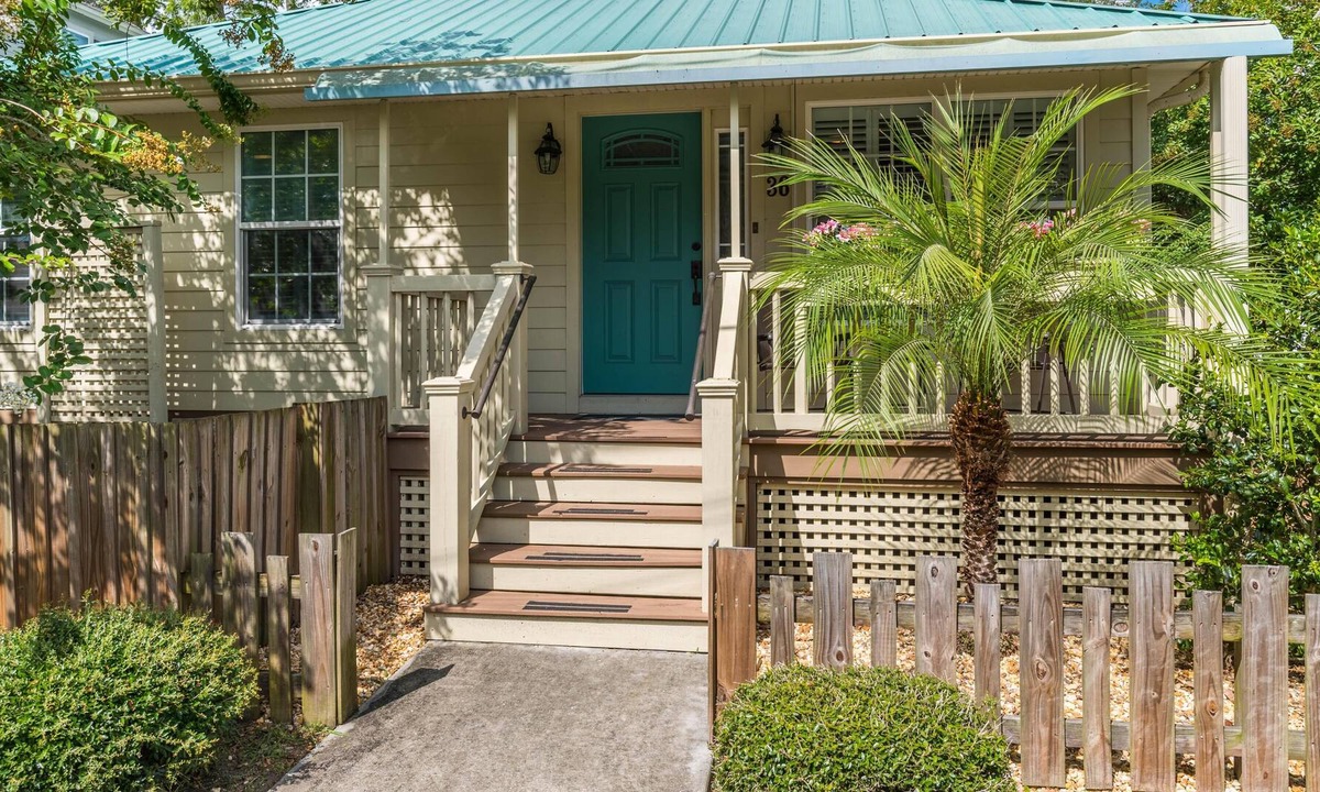 Downtown Historic District Cottage | St. Augustine Cottage in Historic Lincolnville - minutes walk to oldest city!
