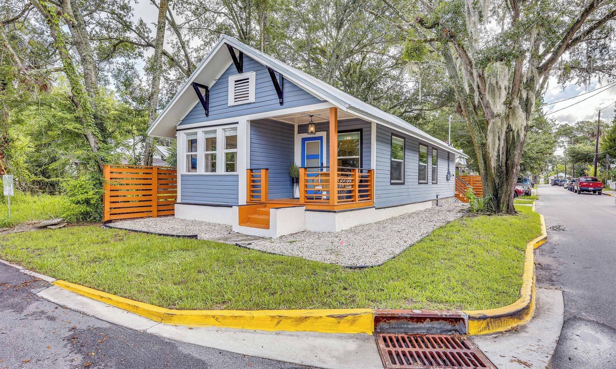 Lincolnville Cottage | St Augustine Vacation Rental: Close to Downtown!