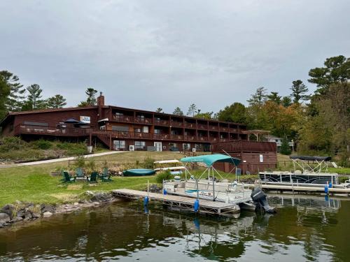 Solon Springs Hotel | St. Croix Inn