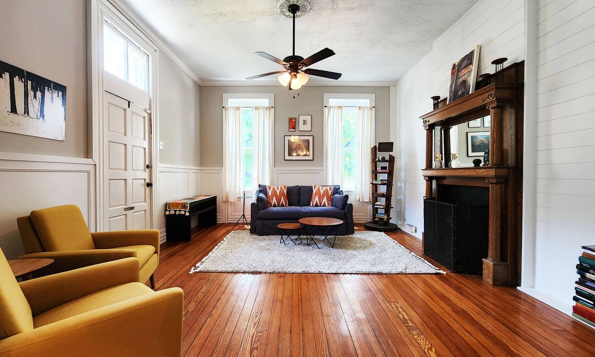 Benton Park House | St. Louis Modern Retreat - Spacious, Family-Friendly, Convenient Location!