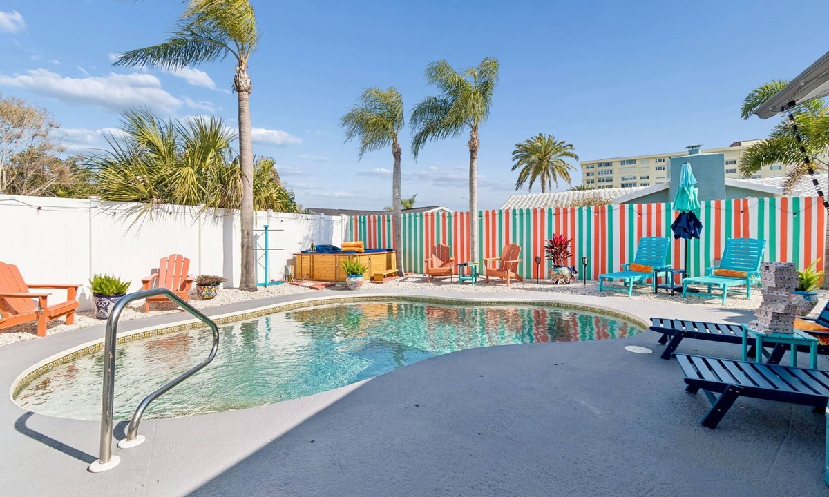 Madeira Beach House | "St. Pete Traveling Paradise - 3 min to Beach Heated Pool, Hot Tub & Game Room".