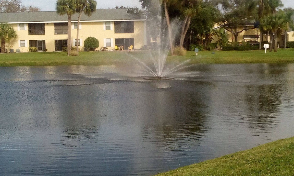 Pinellas Point House | St. Petersburg 2 bdrm/2 bath in a gated community
