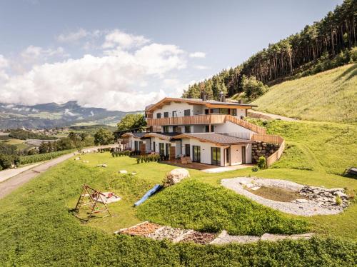 Bressanone Apartment | Stabingerhof Chalets & Apartment-Farm stay