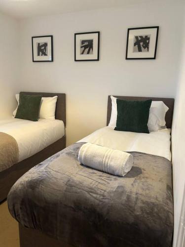 Swindon House | Stadium View House Work Stays Welcome, Free Parking