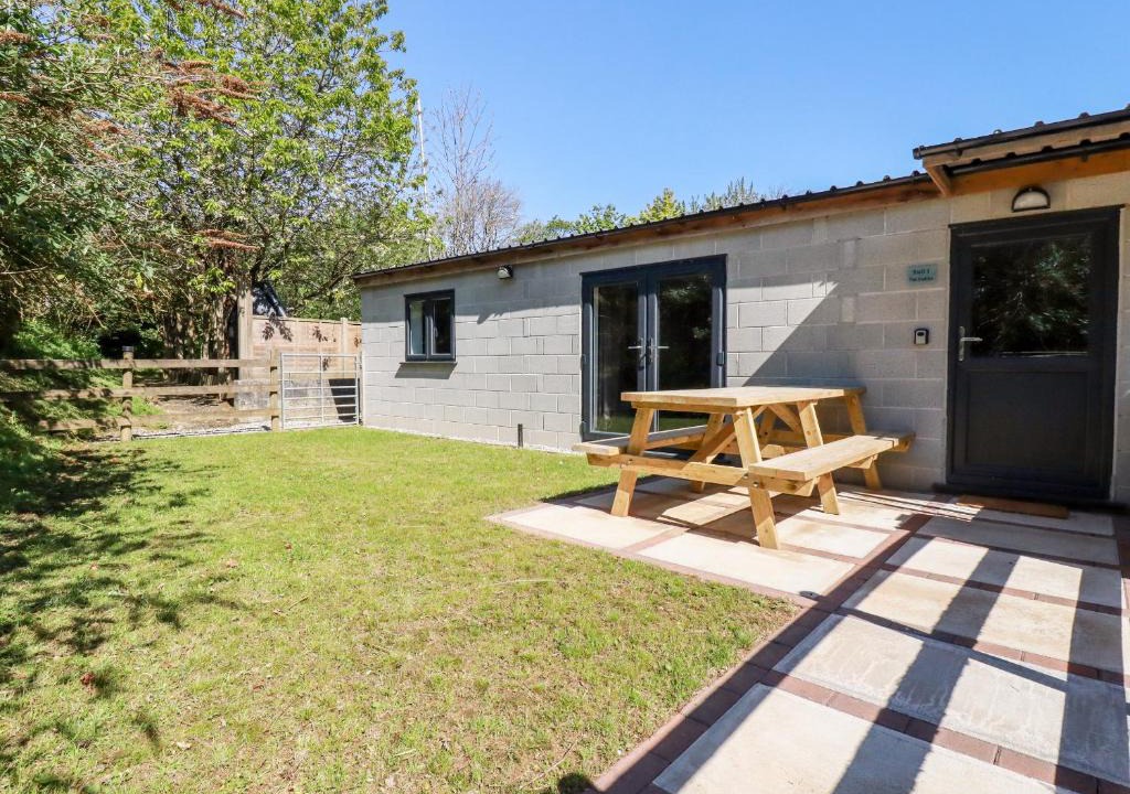 Grampound House | Stall 2 - The Stables