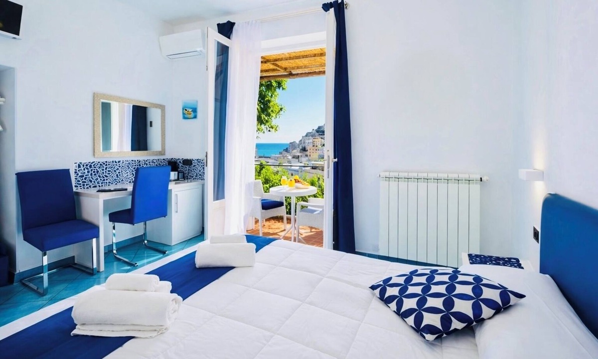 Minori House | Standard Suite, Solarium and SeaView Hot Tub