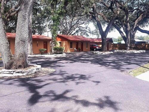 Seffner Community Alliance Hotel | Star Motel
