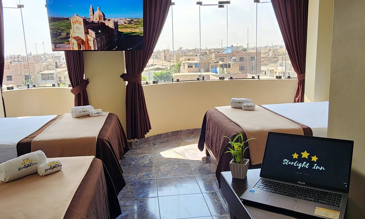Pisco Hotel | Starlight Inn