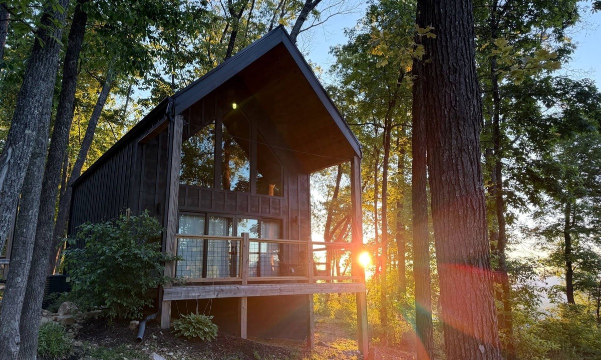 Sevierville Cottage | Start your Summer Here - Mountain Escape -1