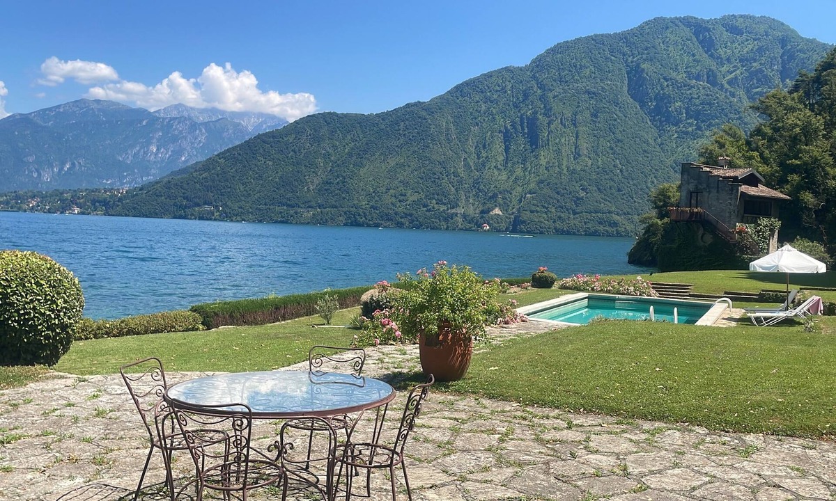Tremezzina Villa | Stately 400sqm VILLA direct LAKE ACCESS pool & botanical park. Full privacy.