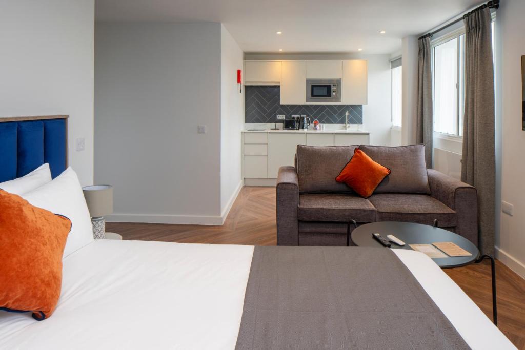 Middlesbrough Apartment | Station Suites Aparthotel