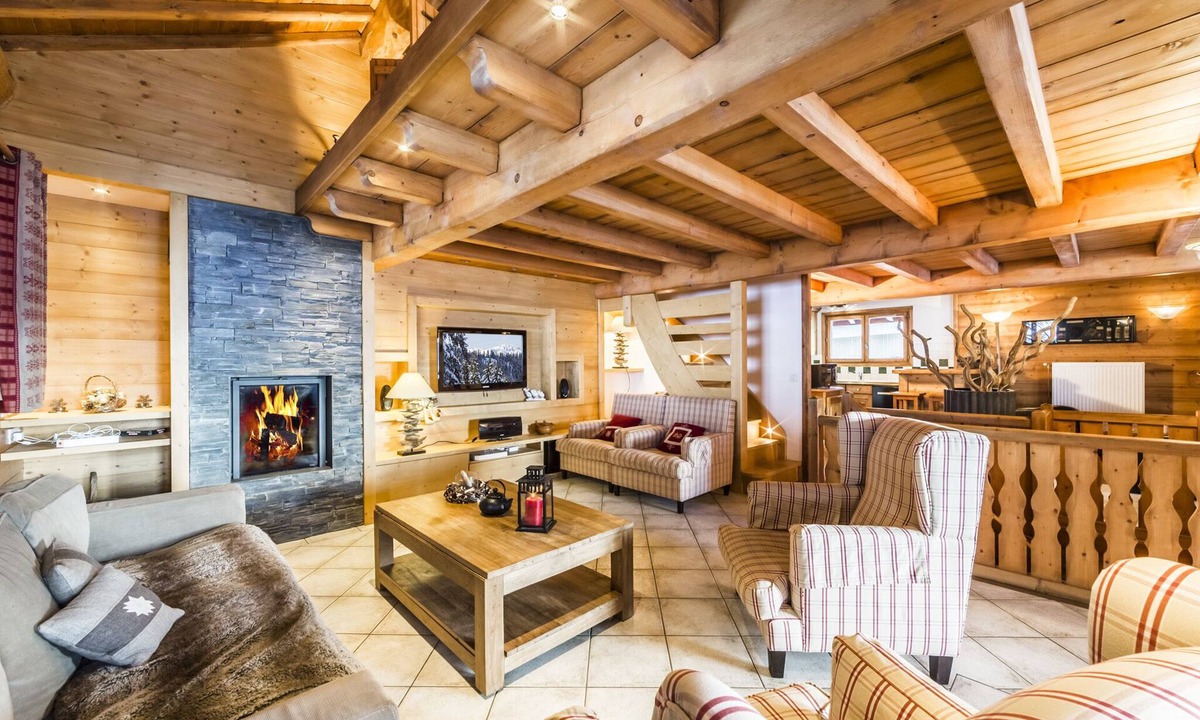 Val-d'Isere Ski Chalet | Stay 1 minute from the slopes in the Laisinant