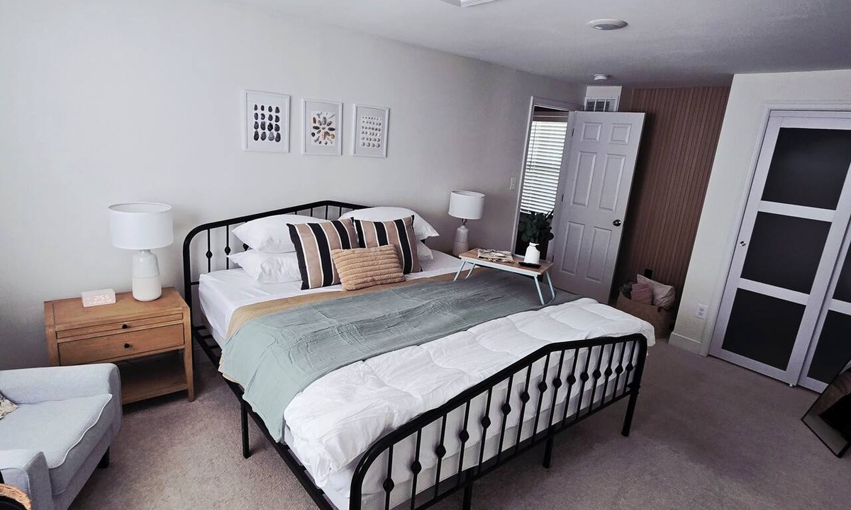 Annapolis House | Stay Barefoot Bikes Kayaks Bay Access USNA