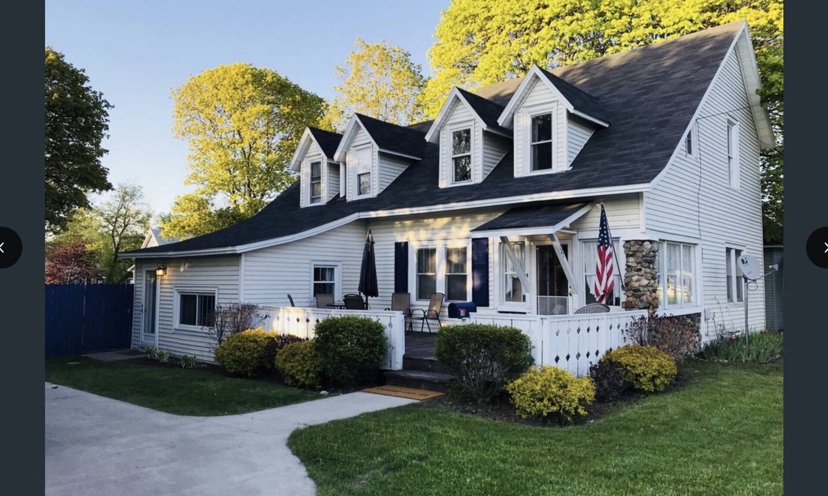Charlevoix House | Stay Charlevoix Collection/1867 Historic Farmhouse/5 BR/Private Driveway