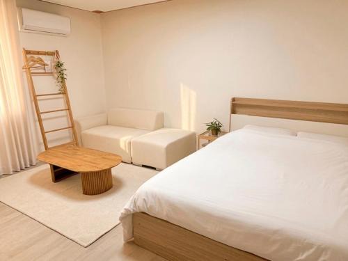 Suwon Villa | Stay Joy