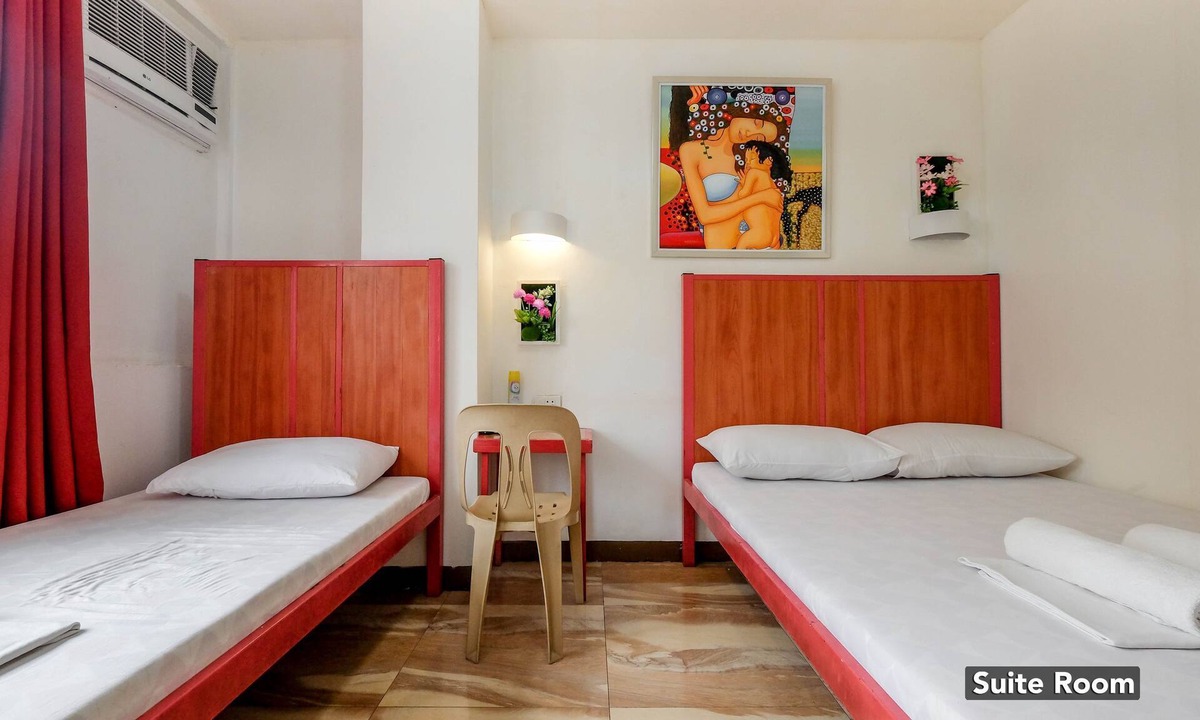Ermita Night District Hostel | Stay Malate Hostel