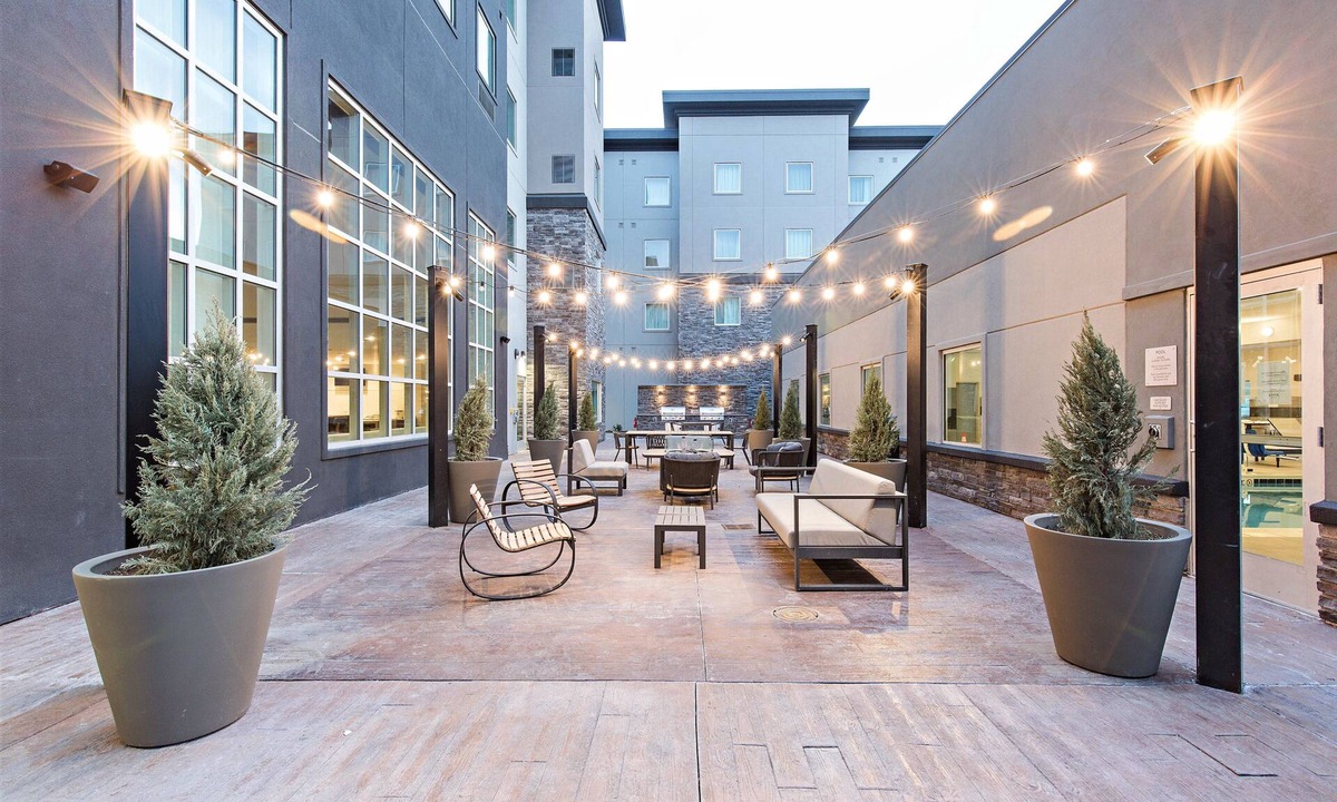 Thornton Hotel | Staybridge Suites Denver North - Thornton by IHG