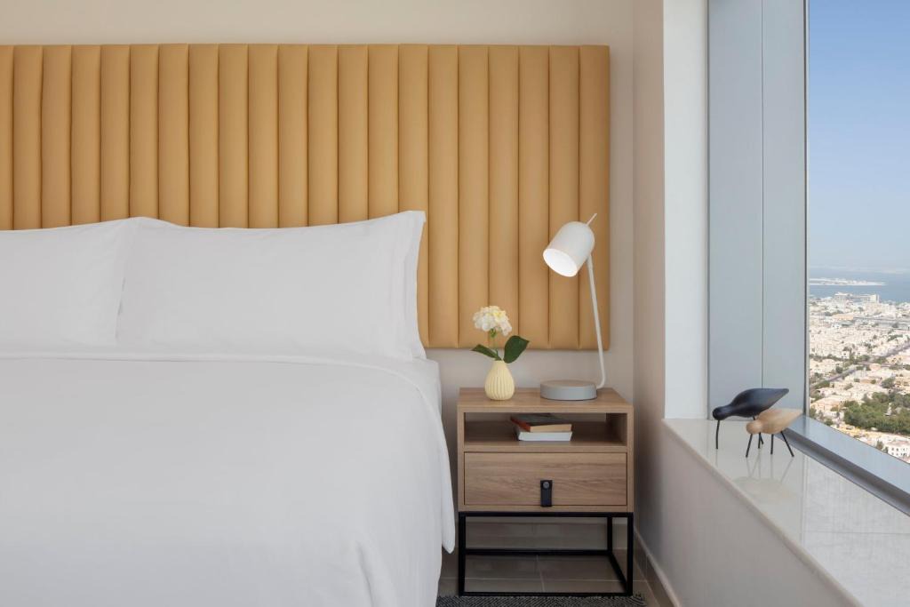 Trade Center Hotel | Staybridge Suites Dubai Financial Centre by IHG