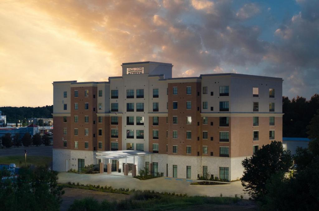 Flowood Hotel | Staybridge Suites - Flowood - NW Jackson by IHG