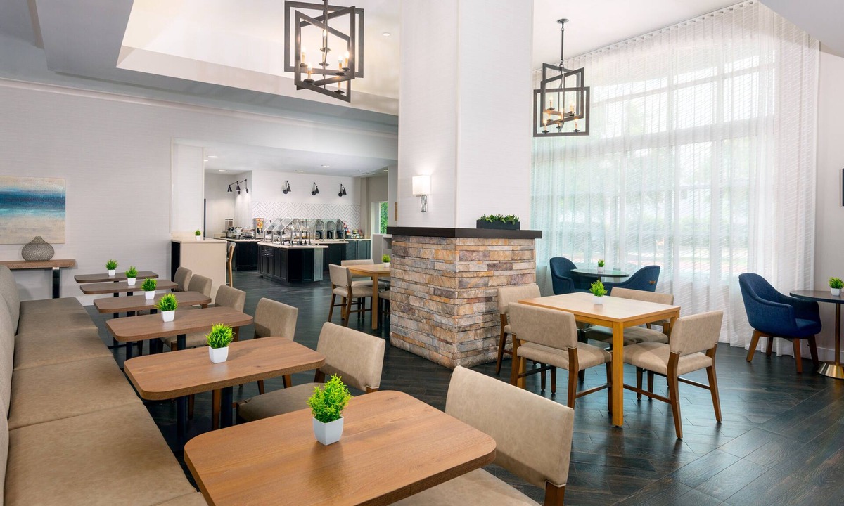 Doral Hotel | Staybridge Suites Miami Doral Area by IHG